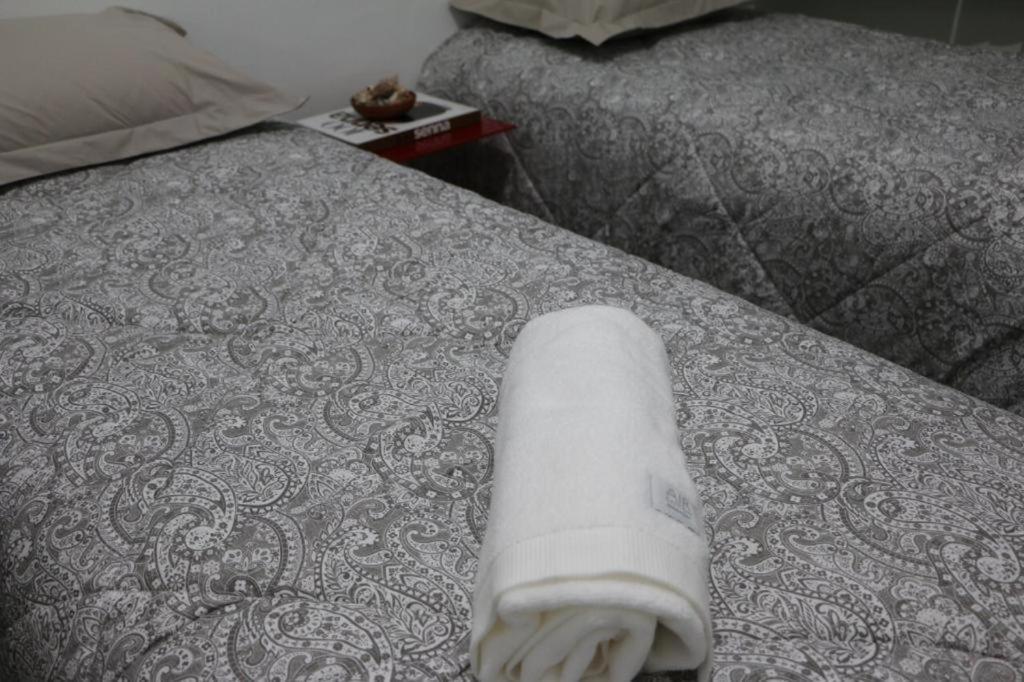 Excelente Quarto Com Cama De Casal King Em Casa Perto Do Aeroporto De Curitiba Sao Jose dos Pinhais Exterior photo